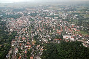 Bad Nauheim: Geografie, Geschichte, Bevölkerung