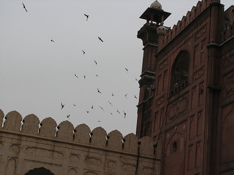 File:Badshahi Masjid (King’s Mosque).JPG