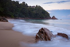 Banana beach Phuket 2017 - 01.jpg