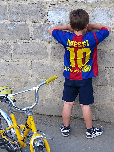 File:Barca Boy with Lionel Messi Shirt - Tbilisi - Georgia (18717872551) (2).jpg