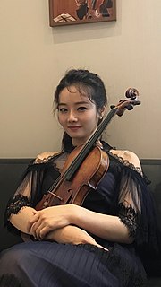 Bomsori Kim South Korean classical violinist
