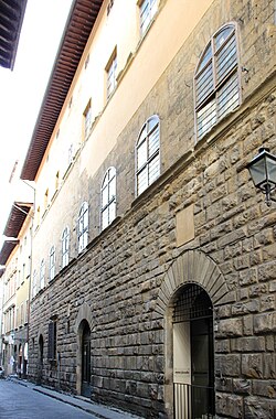 Borgo degli Albizi 15, Palazzo degli Alessandri 02.jpg