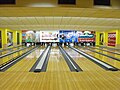 Ten-pin bowling alley