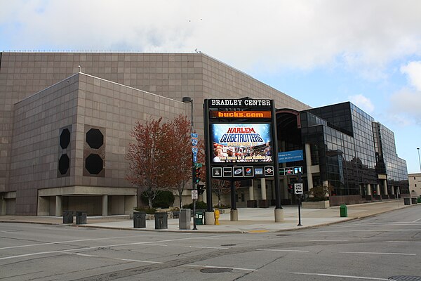 Image: Bradley Center SE Entrance