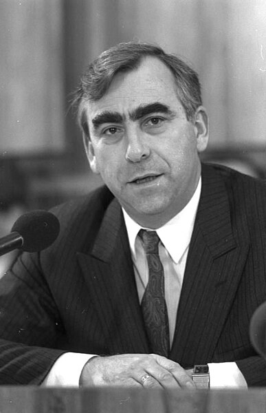 File:Bundesarchiv B 145 Bild-F074462-0012, Bonn, Pressekonferenz Koalitionsverhandlungen.jpg