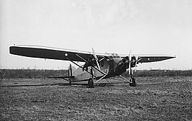 Caproni Ca.  101 bombázó (Olasz festéssel).  Fortepan 17579.jpg