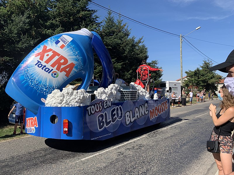 File:Caravane Route Col - 14e Étape Tour France 2020 - Duerne (FR69) - 2020-09-12 - 34.jpg