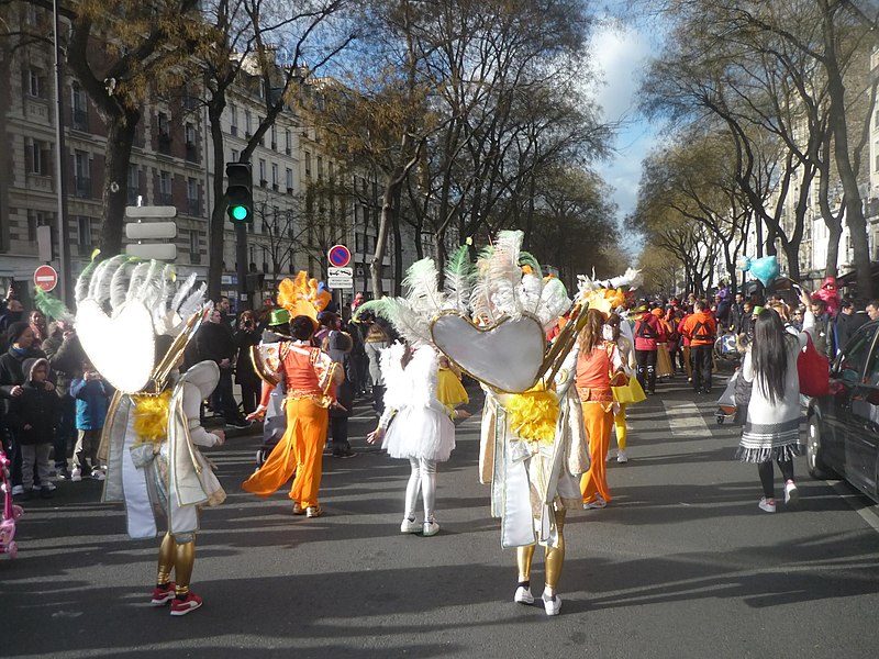 File:Carnaval de Paris 2016 - P1460104.JPG