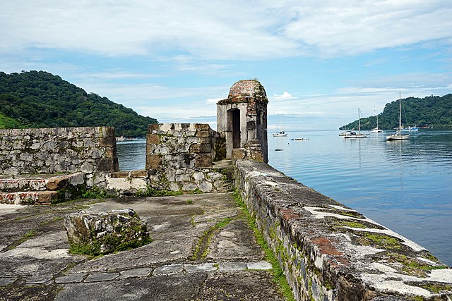 Ruins of the fortress of San Jeronimo, Portobelo