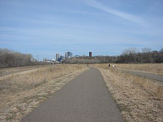 Cedar Lake Trail