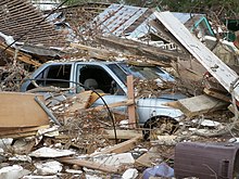 Destroyed buildings and cars after Hurricane Katrina, Biloxi Chatarra 7 - Biloxi MS despues del huracan Katrina.jpg
