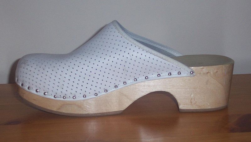 File:Clog-Berkemann-white.jpg