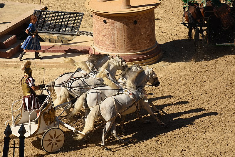 File:Colosseum - Roman Arena 48 - White Chariot Racing 2.jpg