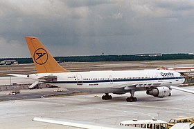 Samolot, który uczestniczył w wypadku obserwowanym na lotnisku we Frankfurcie w lipcu 1986 r., Kiedy nadal operował dla Condora.