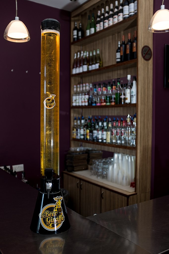 File:Beer Giraffe tall.jpg - Wikipedia