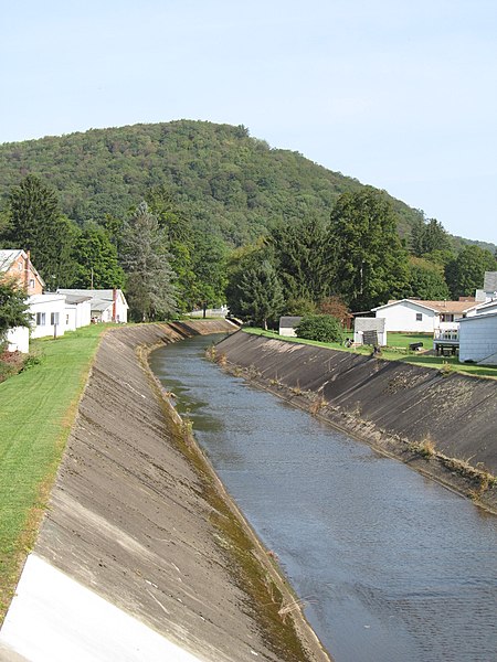 File:Coudersport, Pennsylvania (8480052681).jpg