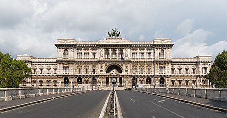 Tập_tin:Courthouse_facade,_Rome,_Italy.jpg