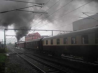 S 736 with heritage train in Odense.