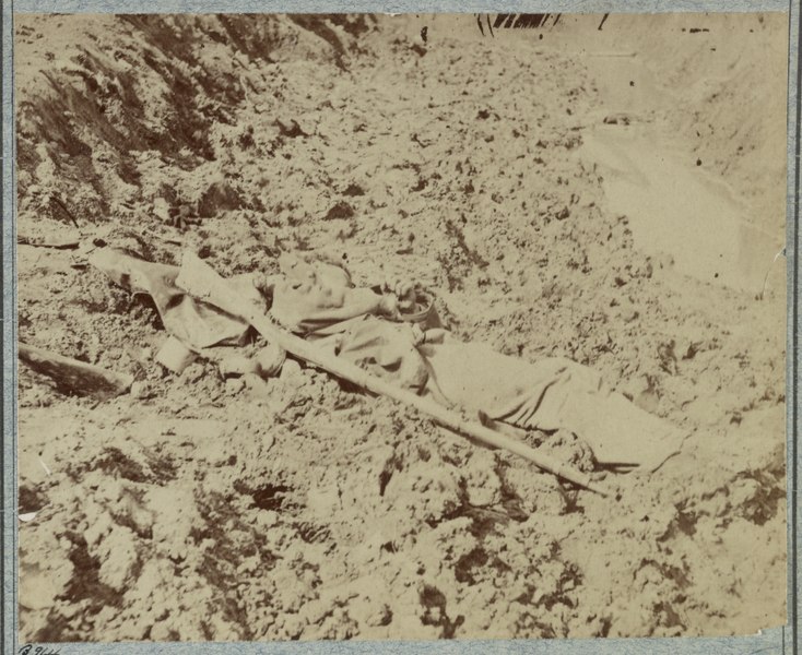 File:Dead Confederates in the trenches of Fort Mahone, April 3, 1865 LCCN2012647832.tif