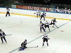 The Espoo Blues and Torpedo Nizhny Novgorod compete at the 2007 Tampere Cup. Delayed penalty.jpg