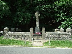 Derwent Woodlands War Memorial (geograph 5893570).jpg