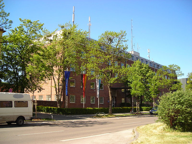 File:Dienstgebäude München, Bad-Schachener-Str.4.JPG