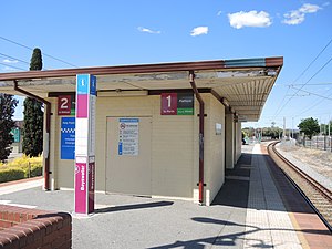 E37 Bayswater Station (October 2020) 36.jpg