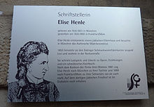 Plaque in tribute to Elise Henle at Neckarstraße 33 in Esslingen, where she lived from 1868 to 1881.