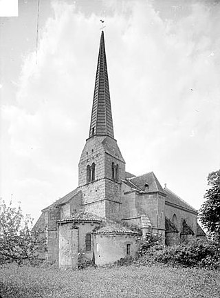 Eglise - Ensemble nord-est - Rocles - Médiathèque de l'architecture et du patrimoine - APMH00017981.jpg