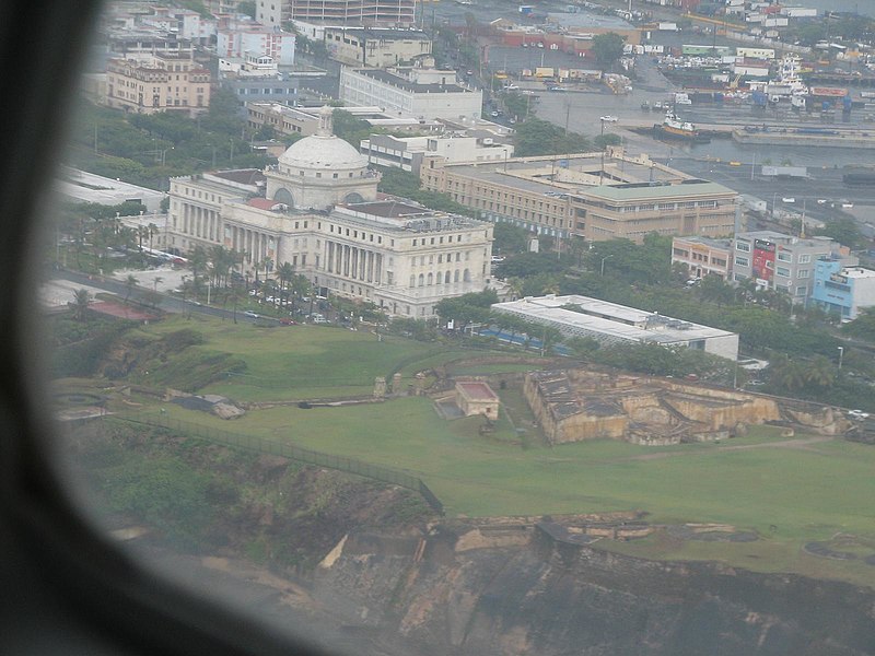 File:El Capitolio de Puerto Rico desde el avión.jpg