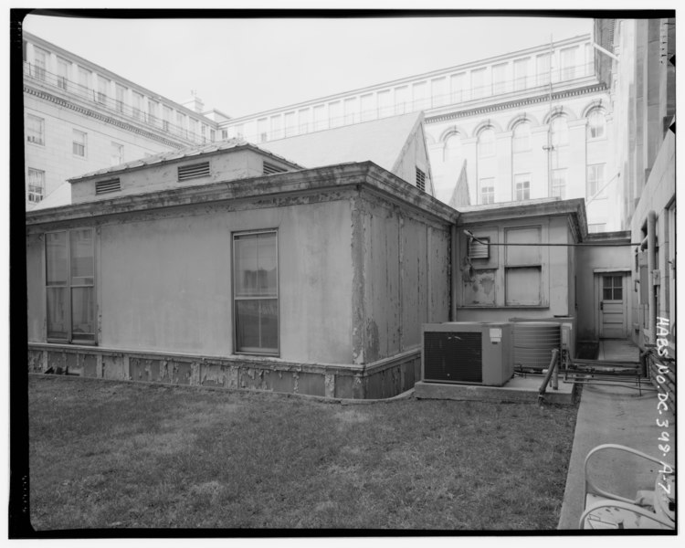 File:Elevation of southeast corner and east side - U.S. Department of the Treasury, South Court, Fifteenth Street and Pennsylvania Avenue Northwest, Washington, District of Columbia, DC HABS DC,WASH,529A-7.tif