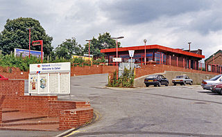 <span class="mw-page-title-main">Esher railway station</span> Railway station in Surrey, England