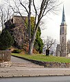 Felsen der Burg Falkenstein und Stadtkirche Zum Heiligen Kreuz