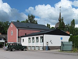 Figeholms kyrka med församlingsexpedition