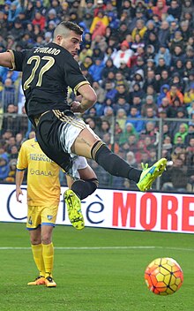 Frosinone Calcio - Stadio Matusa - vs Juventus 7 2 2016 0-2 - DSC 8609 - Stefano Sturaro (cropped).jpg