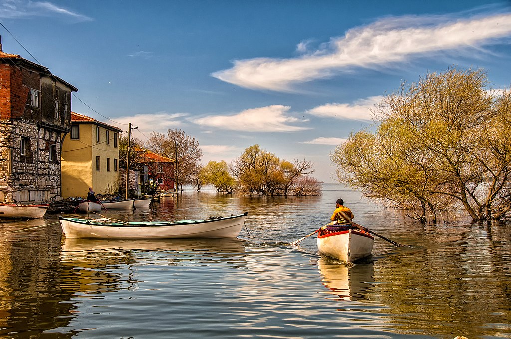 Gölyazı balıkçısı