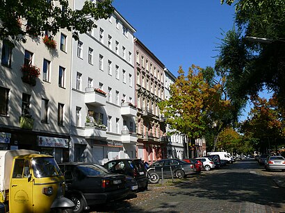 So kommt man zu der Koloniestraße mit den Öffentlichen - Mehr zum Ort Hier