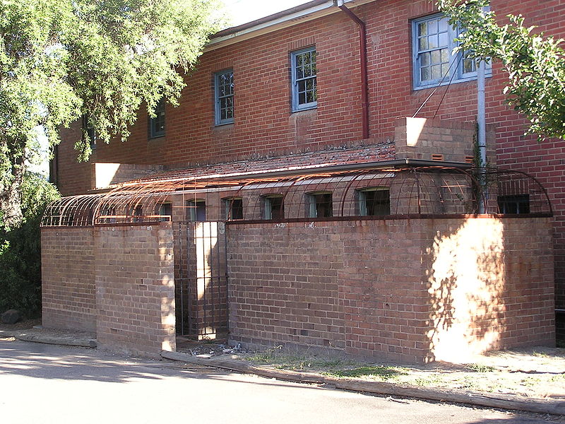 File:GoulburnStBrigid'sToilets.jpg