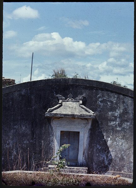 File:Graves, circa 1966 - 48037420881.jpg