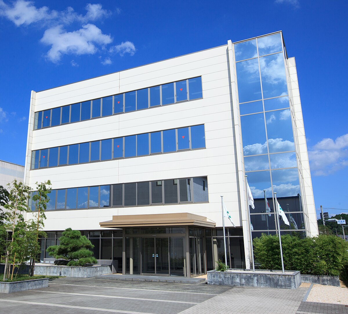 日新薬品工業 - Wikipedia