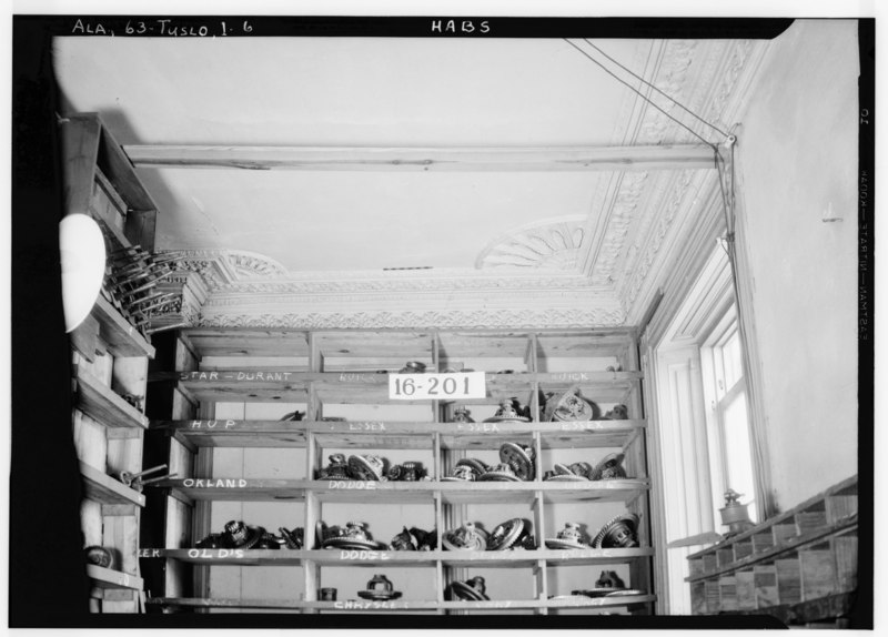 File:Historic American Buildings Survey W. N. Manning, Photographer, April 7, 1934. DETAIL. CEILING ORNAMENT. - Dr. John H. Drish House, 2300 Seventeenth Street, Tuscaloosa, HABS ALA,63-TUSLO,1-6.tif