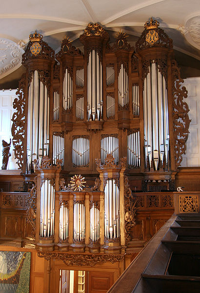 File:Holmens Kirke Copenhagen organ2.jpg