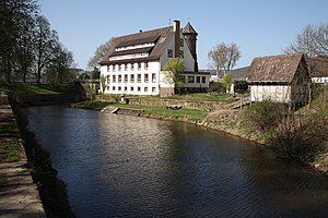 Holzminden: Geographie, Geschichte, Religion