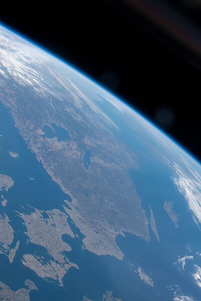 File:ISS065-E-924 - View of Earth.jpg