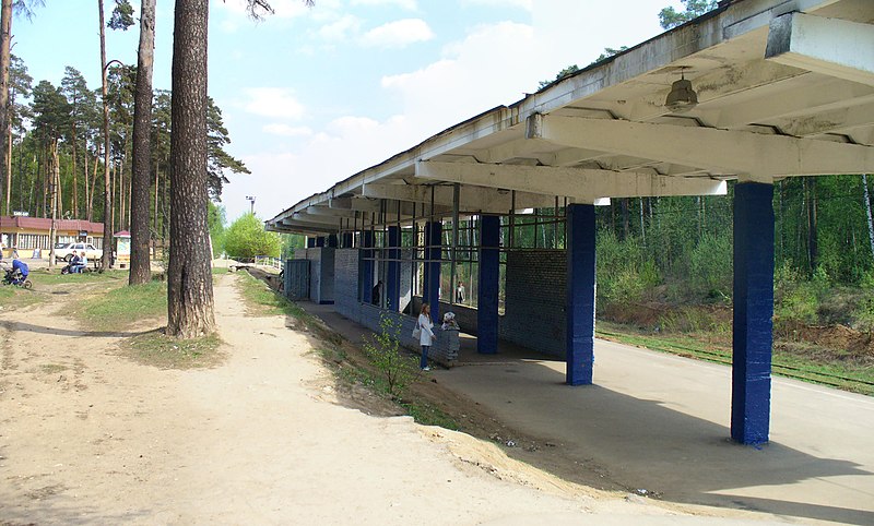 File:Ivanteevka-2 platform - panoramio (4).jpg