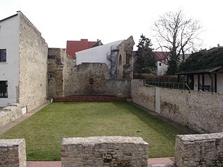 <span class="mw-page-title-main">Aula regia</span> Term in medieval architecture