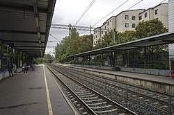 Kannelmäki station platforms (2021-09-11).jpg