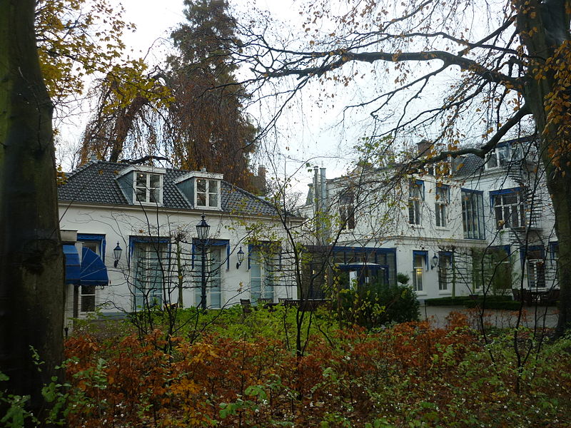 File:Koetshuis van het Haagsche Lyceum.JPG