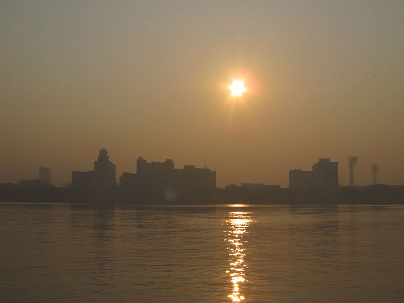 File:Kolkata - Hooghly River 2012-01-14 0531.JPG