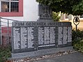 Gefallenendenkmal für die Opfer des Zweiten Weltkrieges vor der Kreuzkirche